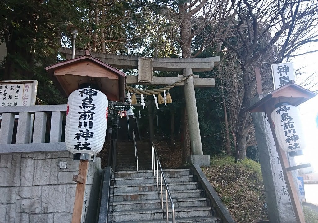 神鳥前川神社