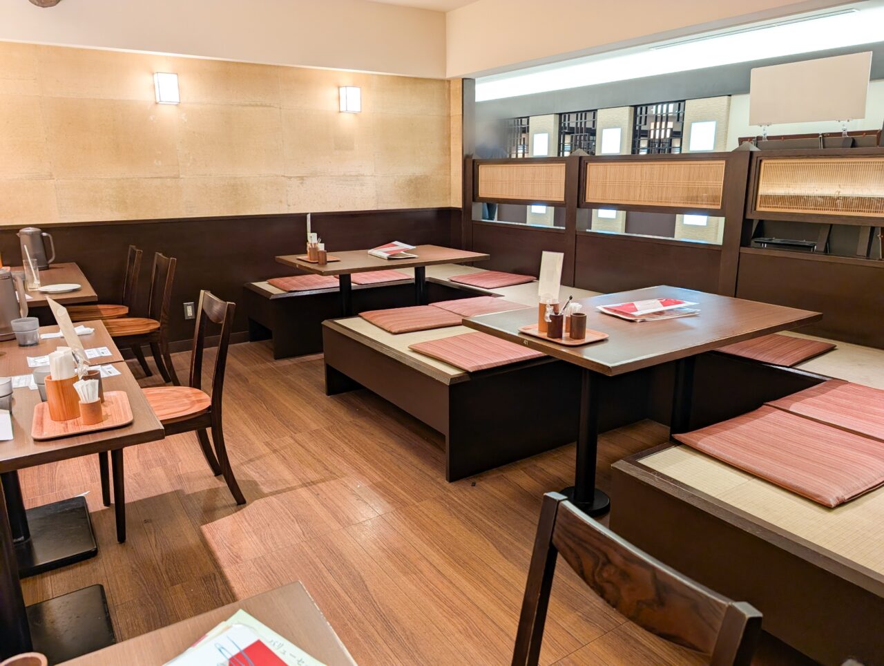 鎌倉パスタの店内