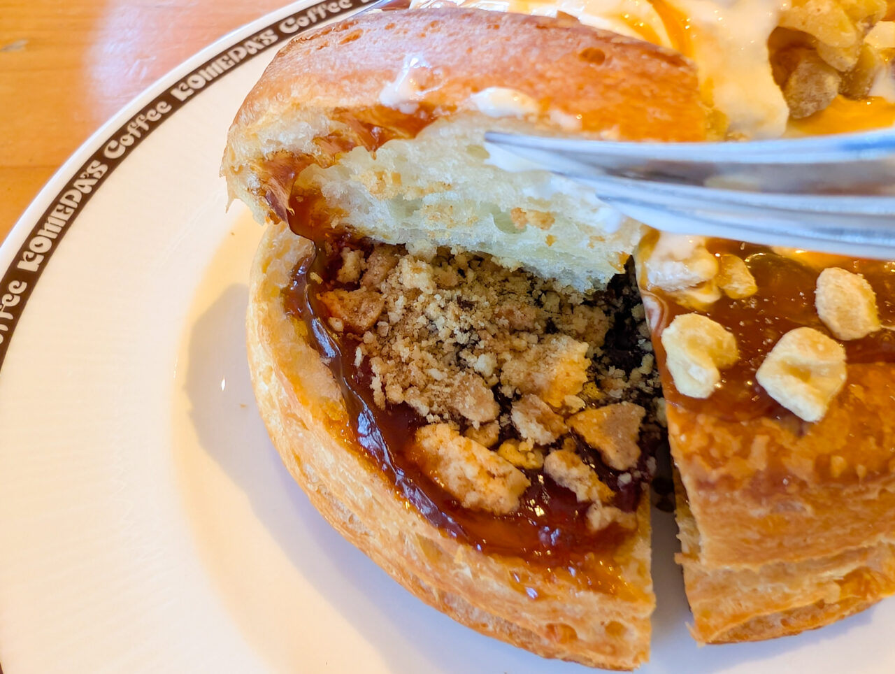 コメダ珈琲「シロノワール クルミッ子」