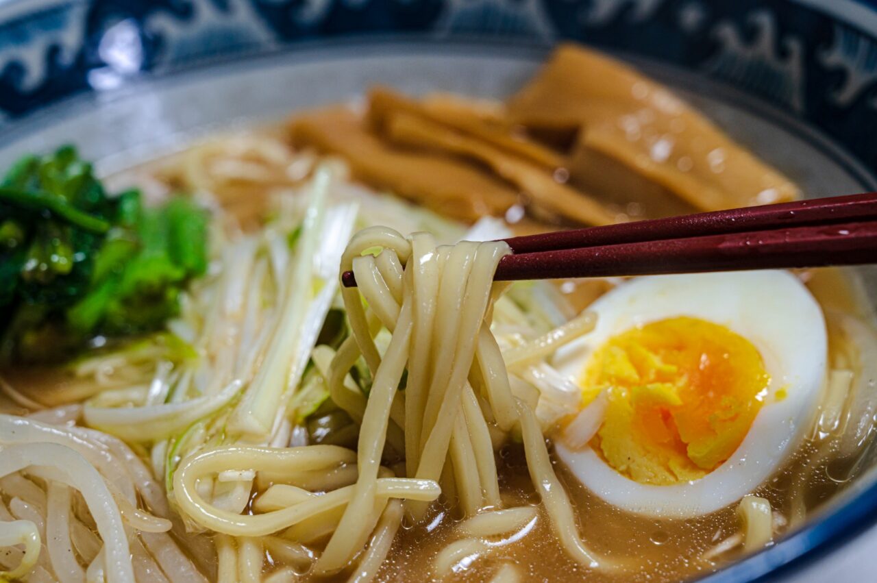 醤油豚骨ラーメン