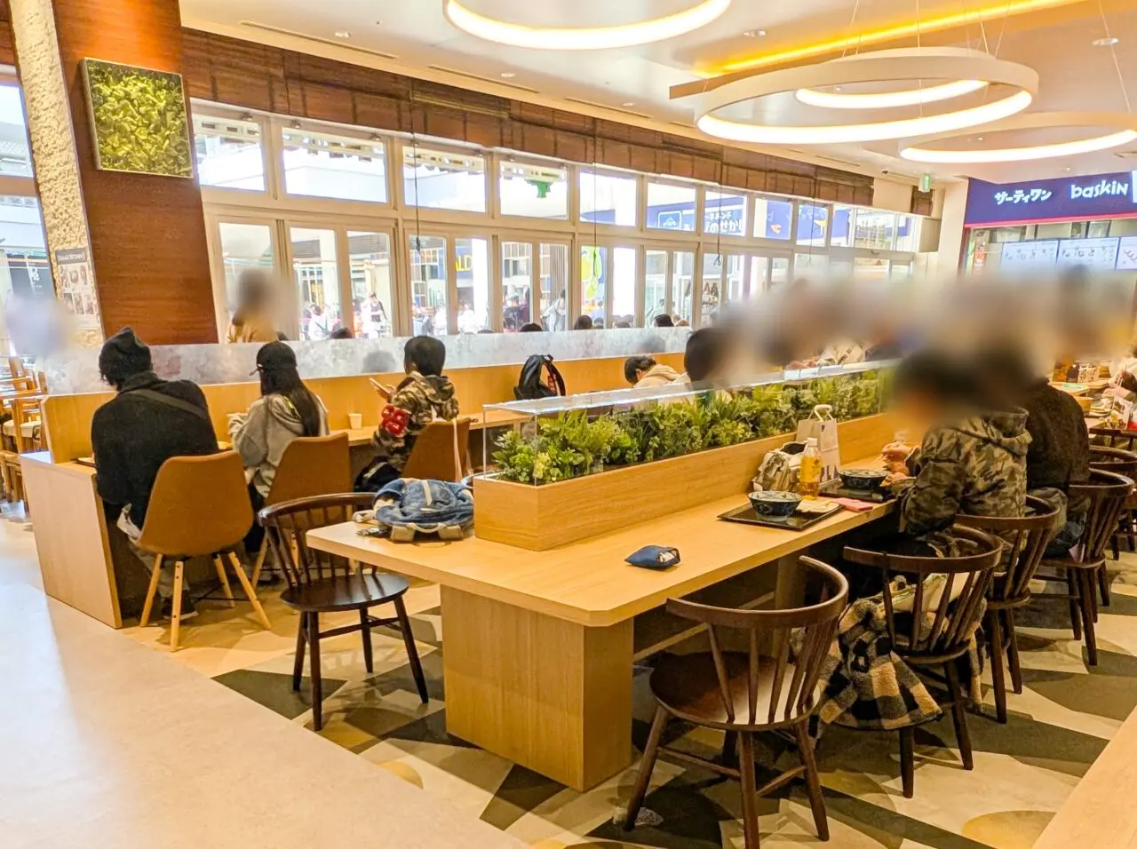 たまプラーザテラスのフードコート「テラスキッチン」リニューアルオープン当日(2026年3月1日)